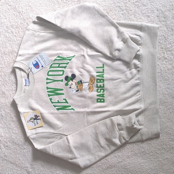 Champion x Beams Sweaters - Rare 🇯🇵🇺🇸 Champion x Beams x Disney Mickey Mouse